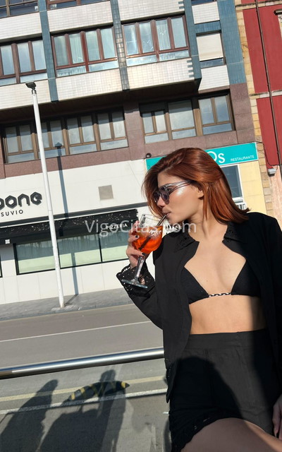 Jovencita guapa y divertida. 635918893. Citas en VIGO, VIGO. www.vigocitas.com.