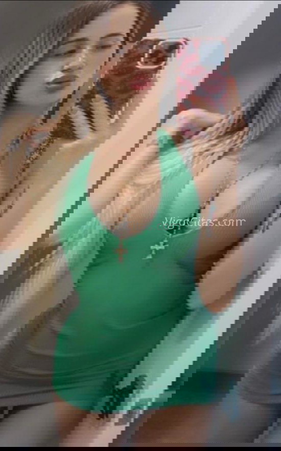 Emiliana, rubia con mucho estilo. 613804621. Citas en VIGO, VIGO. www.vigocitas.com.