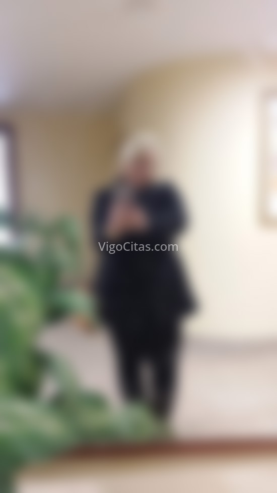 Rocio, mujer latina curvy. 747455988. Citas en VIGO, VIGO. www.vigocitas.com.