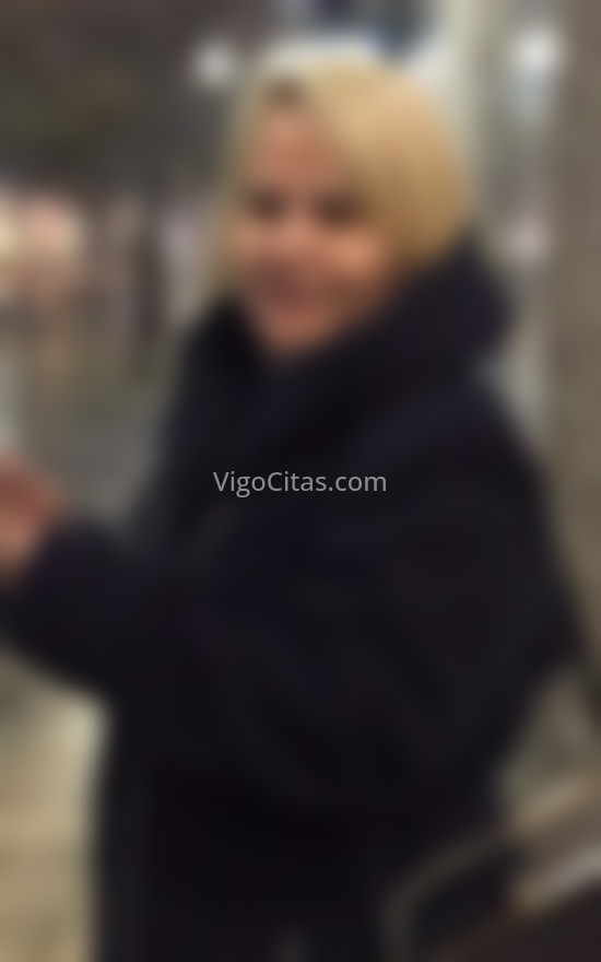Rocio, mujer latina curvy. 747455988. Citas en VIGO, VIGO. www.vigocitas.com.