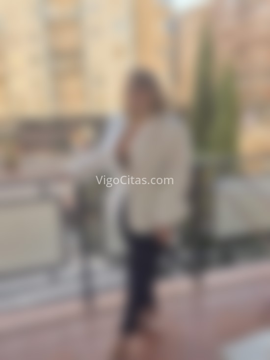 Rocio, mujer latina curvy. 747455988. Citas en VIGO, VIGO. www.vigocitas.com.