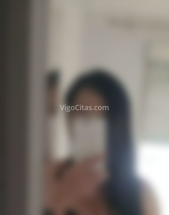 Yoyo, asiática extrovertida. 642669318. Citas en VIGO, VIGO. www.vigocitas.com.