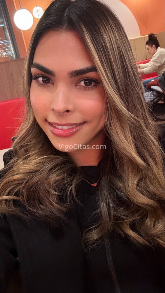 Melissa, trans pelinegra. 658440777. Citas en VIGO, VIGO. www.vigocitas.com.