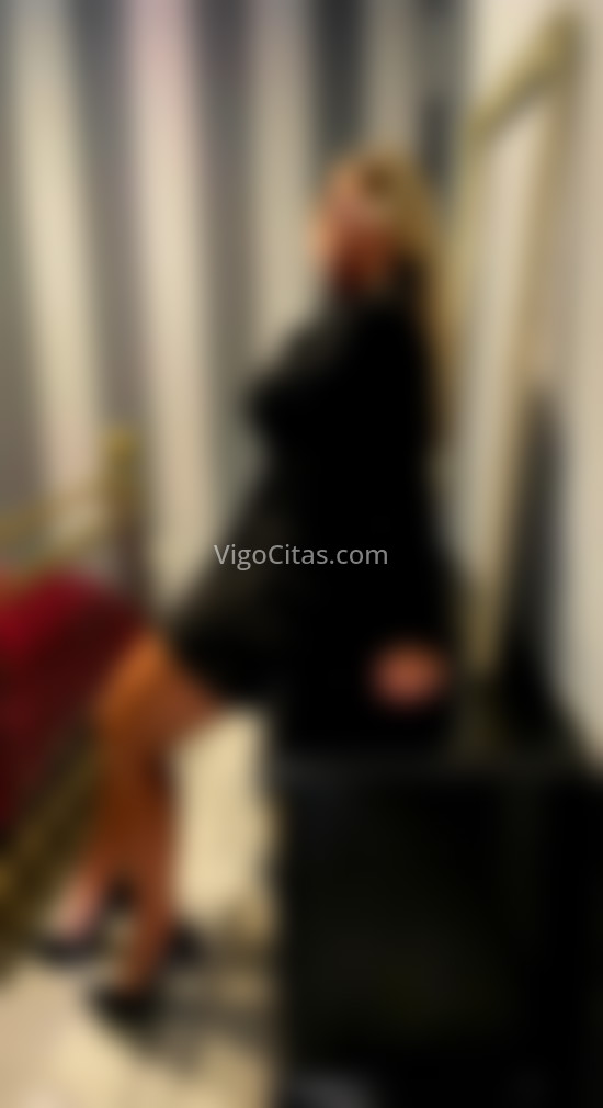 Cayetana, sevillana. 687447365. Citas en VIGO, VIGO. www.vigocitas.com.