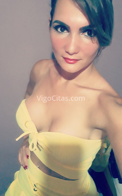 Júlia, trans. 672864600. Citas en VIGO, VIGO. www.vigocitas.com.