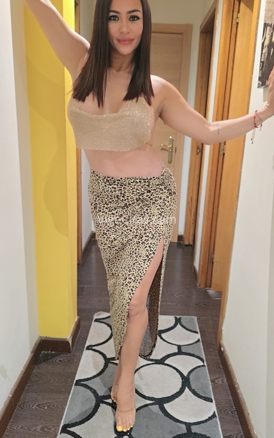 Alejandra, guapísima y elegante canaria. 676463299. Citas en VIGO, VIGO. www.vigocitas.com.