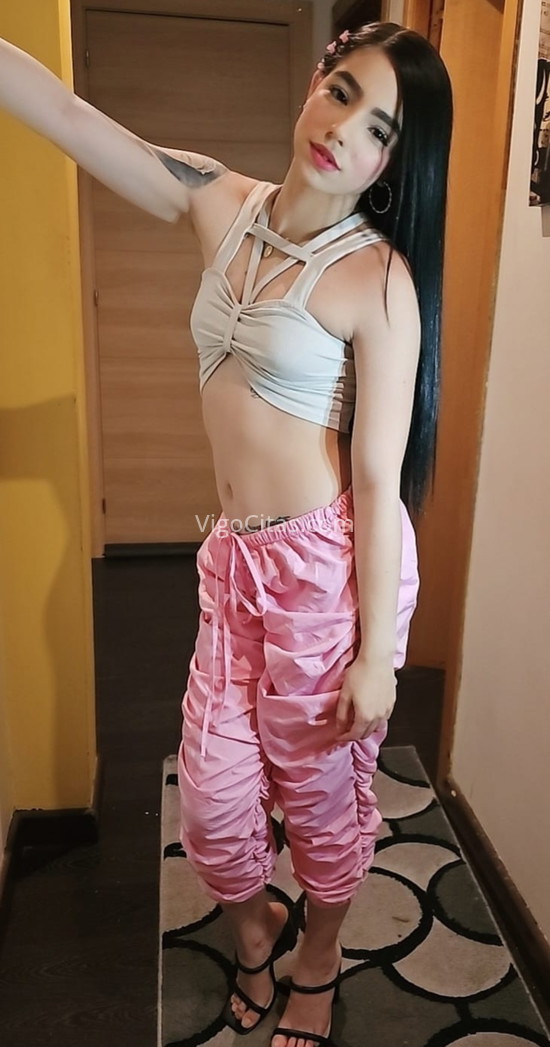 Yenifer, estudiante 19 añitos muy dulce. 682801586. Citas en VIGO, VIGO. www.vigocitas.com.