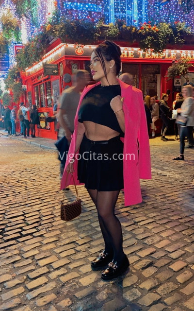 Karol Suzuky, guapa brasileña. 613431002. Citas en VIGO, VIGO. www.vigocitas.com.