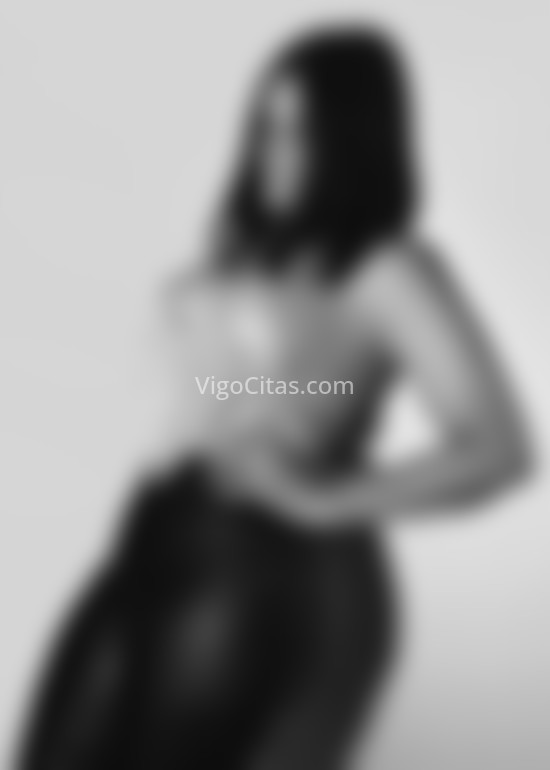 Any, morena con mucho estilo y glamour. 624463122. Citas en VIGO, VIGO. www.vigocitas.com.