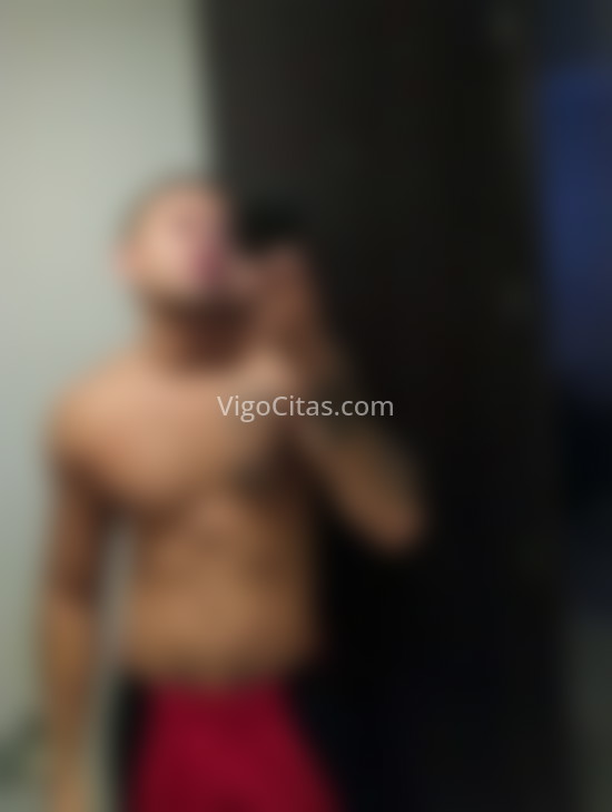 Andrés, leal latino masculino . 661345019. Citas en VIGO, VIGO. www.vigocitas.com.