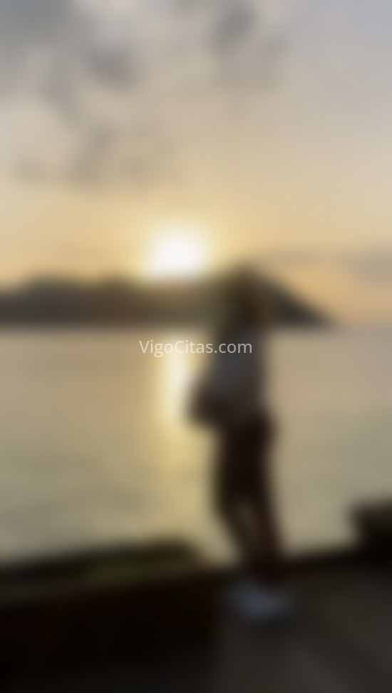 Luna, preciosa masajista profesional. 663707423. Citas en VIGO, VIGO. www.vigocitas.com.
