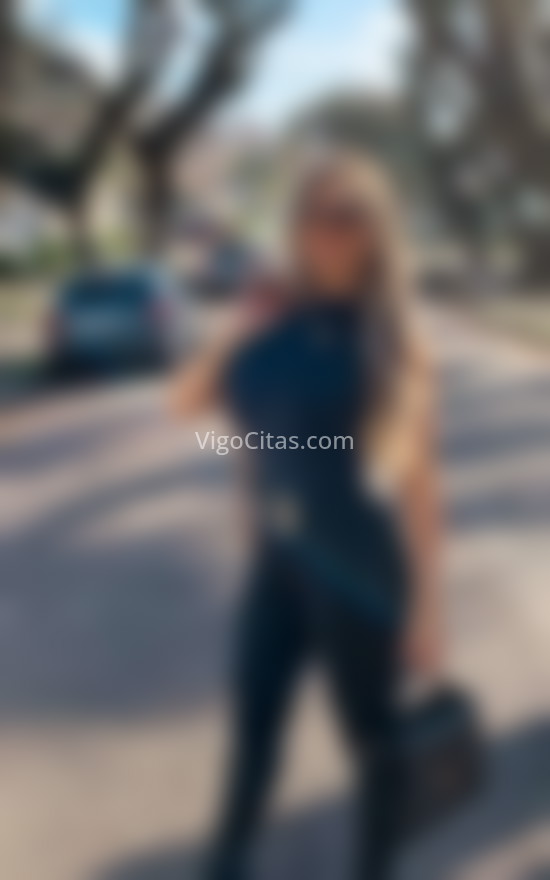 Renata  en Vigo amores y hago salidas. 672828017. Citas en VIGO, VIGO. www.vigocitas.com.