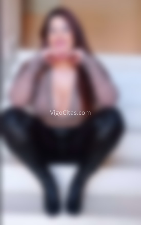 Patricia Savoia, brasileña 28 años. 624507181. Citas en VIGO, VIGO. www.vigocitas.com.