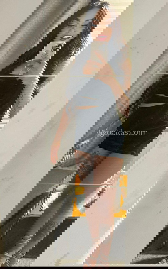 Karoll, joven brasileña . 604171501. Citas en VIGO, VIGO. www.vigocitas.com.