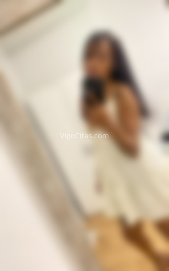 Karoll, joven brasileña . 604171501. Citas en VIGO, VIGO. www.vigocitas.com.