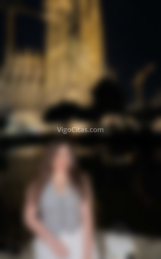 Nicki, colombiana risueña. 614296699. Citas en VIGO, VIGO. www.vigocitas.com.