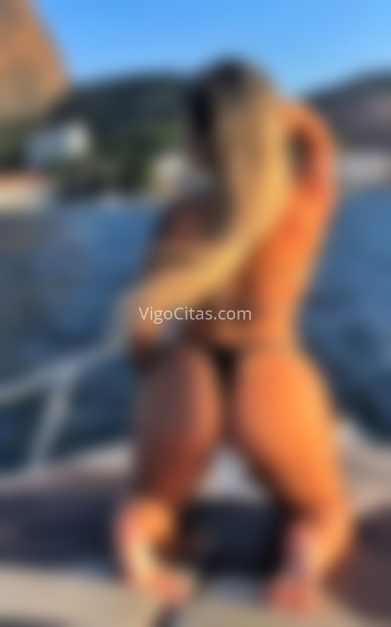 Renata  en Vigo amores y hago salidas. 672828017. Citas en VIGO, VIGO. www.vigocitas.com.
