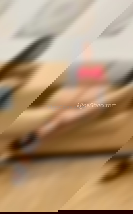 Sativa, joven latina . 613653872. Citas en VIGO, VIGO. www.vigocitas.com.