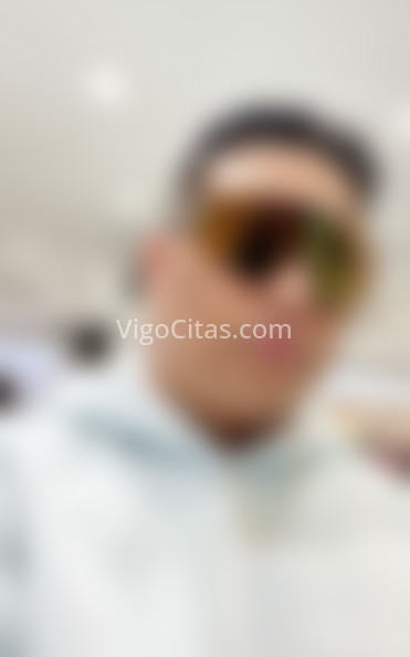 Maximiliano, latino. 672488234. Citas en VIGO, VIGO. www.vigocitas.com.