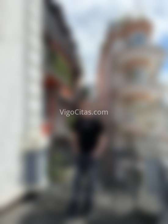 Santiago, joven colombiano. 622421872. Citas en VIGO, VIGO. www.vigocitas.com.
