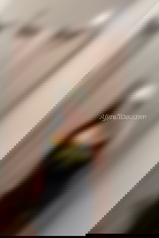 Sofia, encantadora latina colombiana. 607244016. Citas en VIGO, VIGO. www.vigocitas.com.