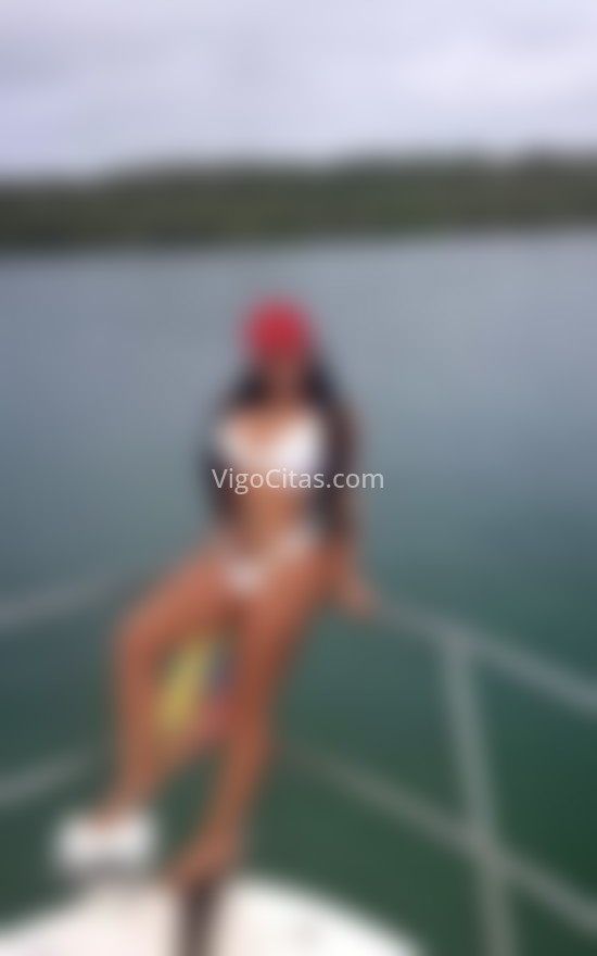 Roxy, mujer extremadamente divertida. 631411585. Citas en VIGO, VIGO. www.vigocitas.com.
