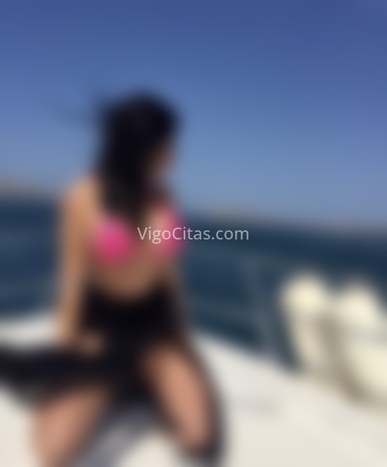 Roxy, mujer extremadamente divertida. 631411585. Citas en VIGO, VIGO. www.vigocitas.com.