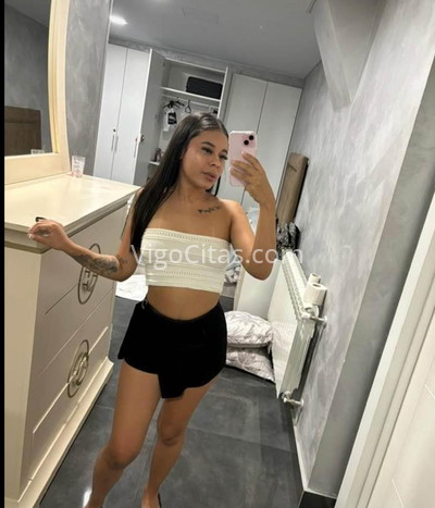 Isa, latina bella y encantadora. 613370794. Citas en VIGO, VIGO. www.vigocitas.com.