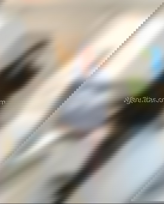 Mía, linda joven cariñosa y encantadora. 672817472. Citas en VIGO, VIGO. www.vigocitas.com.