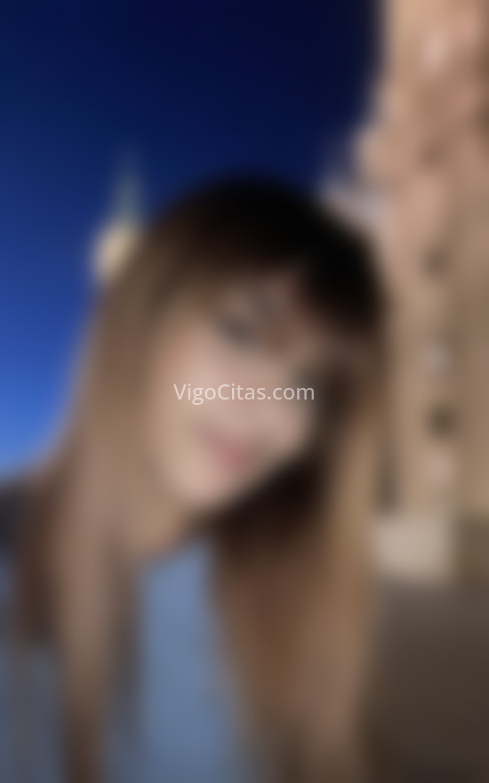 Vanessa, joven pelirroja colombiana. 642013817. Citas en VIGO, VIGO. www.vigocitas.com.