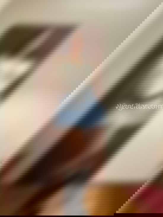 Vanessa, joven trans colombiana. 614235112. Citas en VIGO, VIGO. www.vigocitas.com.