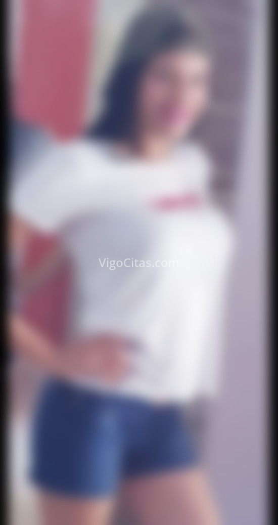 Leticia, chica elegante. 722658713. Citas en VIGO, VIGO. www.vigocitas.com.