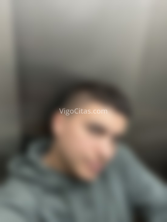 David, joven colombiano . 697165304. Citas en VIGO, VIGO. www.vigocitas.com.