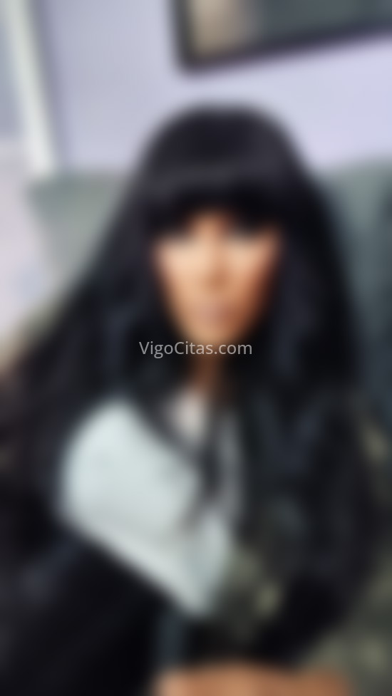 Carola Bellucci, trans morenaza. 643706066. Citas en VIGO, VIGO. www.vigocitas.com.
