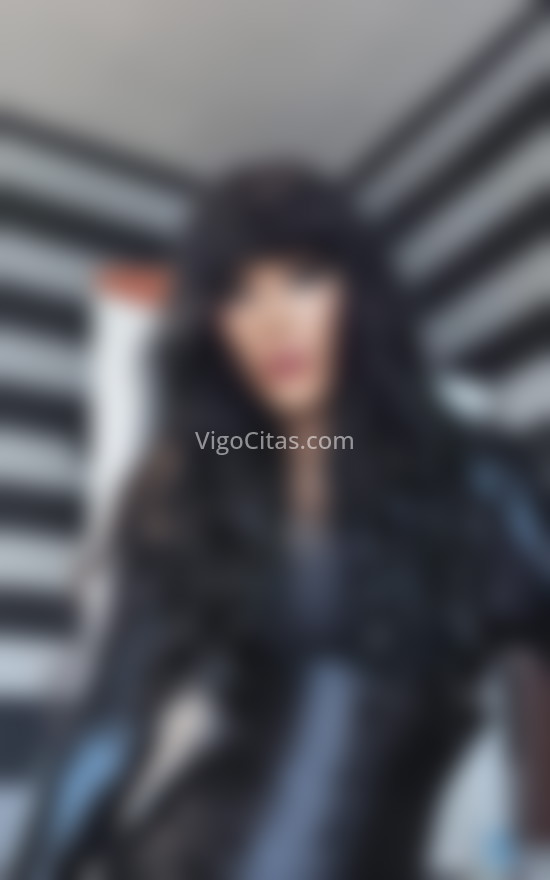 Carola Bellucci, trans morenaza. 643706066. Citas en VIGO, VIGO. www.vigocitas.com.