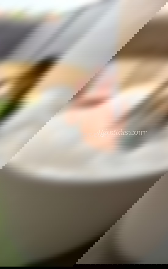 Cloe, encantadora joven colombiana. 613599312. Citas en VIGO, VIGO. www.vigocitas.com.