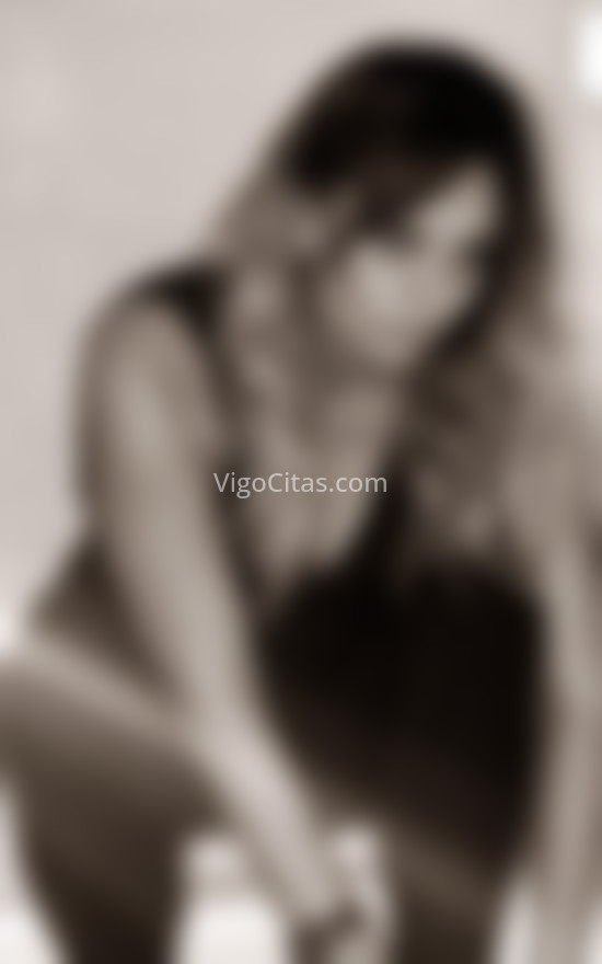Kamilla Duarte, elegante y atractiva. 695402097. Citas en VIGO, VIGO. www.vigocitas.com.