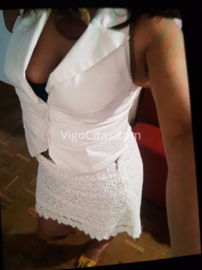 Bárbara, de visita en la ciudad. 631052342. Citas en VIGO, VIGO. www.vigocitas.com.