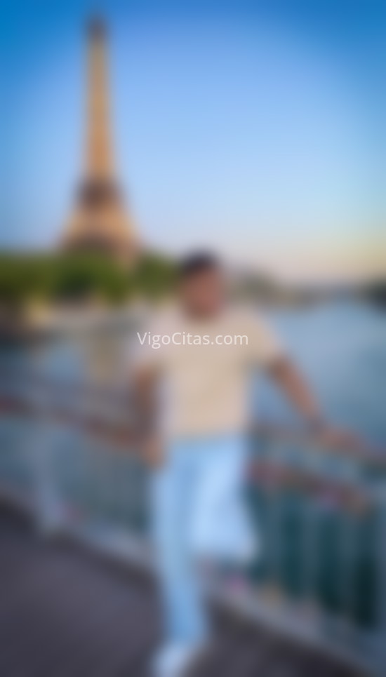 Aaron, latino recién llegado . 657016631. Citas en VIGO, VIGO. www.vigocitas.com.