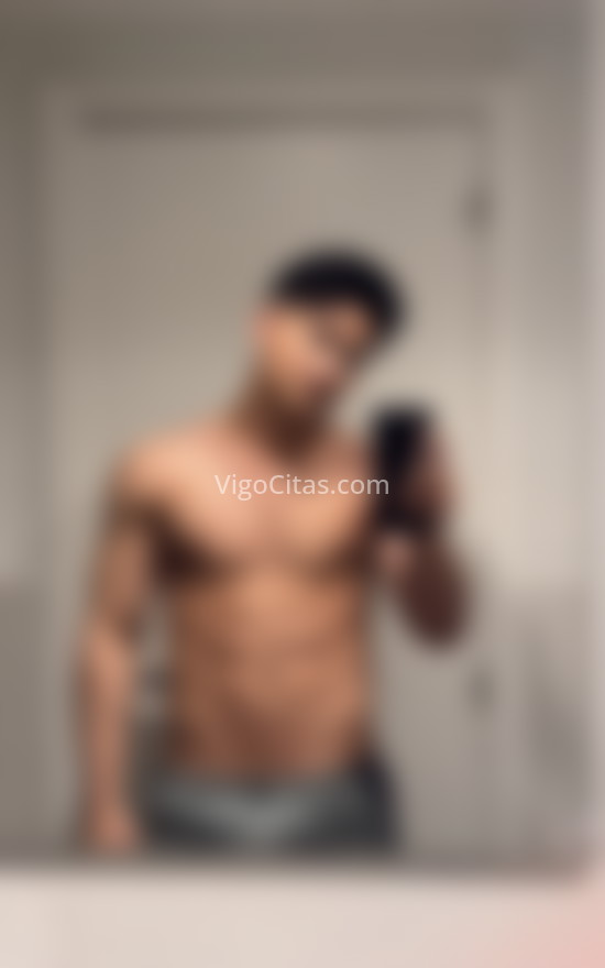 Bruno, latino de paso. 664407620. Citas en VIGO, VIGO. www.vigocitas.com.