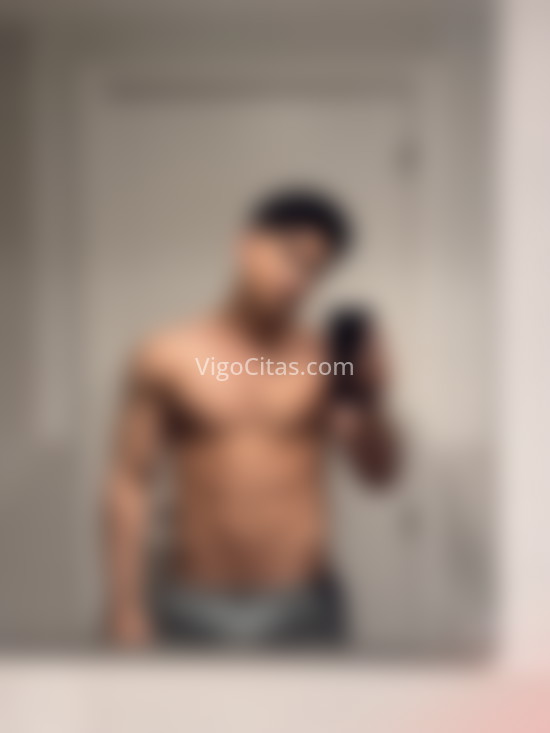 Bruno, latino de paso. 664407620. Citas en VIGO, VIGO. www.vigocitas.com.