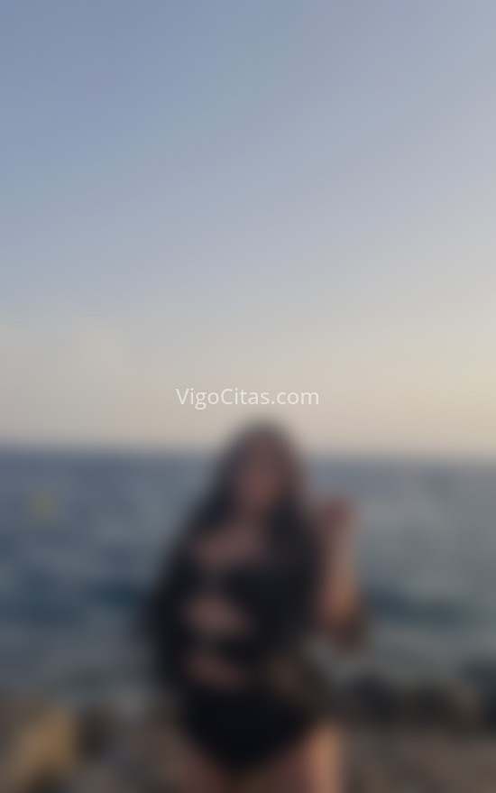 Karen, trans colombiana, joven risueña. 672503907. Citas en VIGO, VIGO. www.vigocitas.com.
