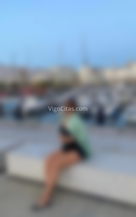 Catalina, joven colombiana. 687806418. Citas en VIGO, VIGO. www.vigocitas.com.