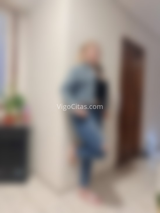 Yuliana, madurita colombiana. 682818348. Citas en VIGO, VIGO. www.vigocitas.com.