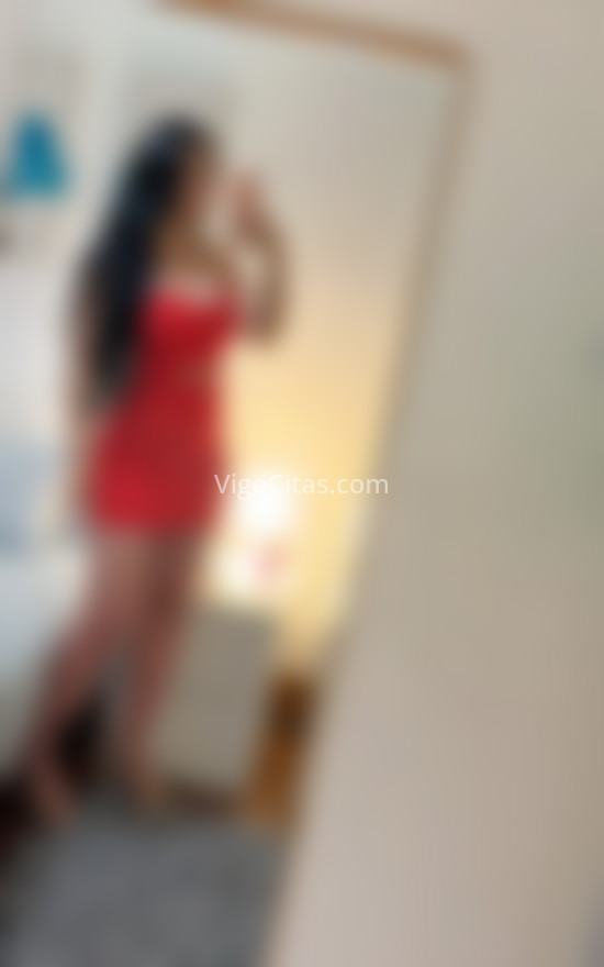 Nicole, joven brasileña . 692483751. Citas en VIGO, VIGO. www.vigocitas.com.