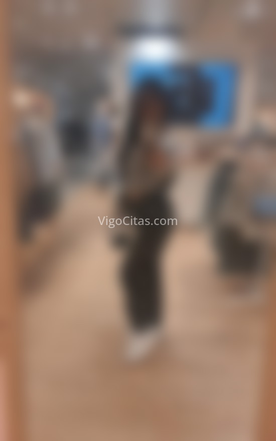 Cris, una latina encantadora. 645648402. Citas en VIGO, VIGO. www.vigocitas.com.