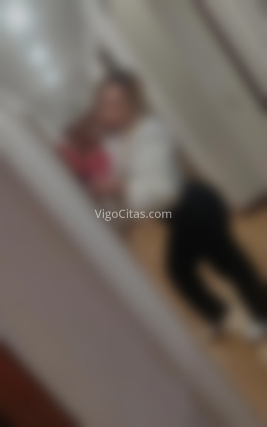 Aslhet, chica colombiana. 624805235. Citas en VIGO, VIGO. www.vigocitas.com.