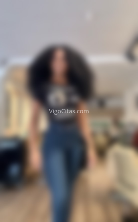 Lorena, trans brasileña de paso . 603604785. Citas en VIGO, VIGO. www.vigocitas.com.