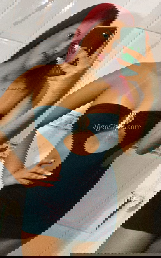 Luna, jovencita brasileña. 680837031. Citas en VIGO, VIGO. www.vigocitas.com.