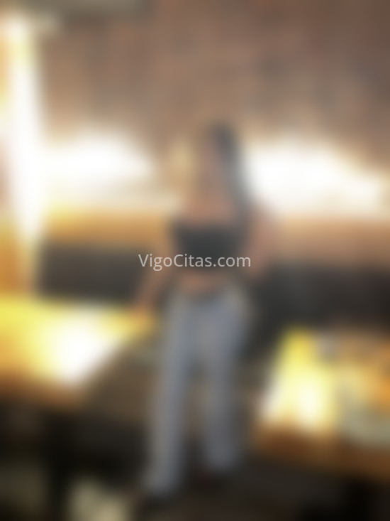 Mia, colombiana de 25 años. 602453878. Citas en VIGO, VIGO. www.vigocitas.com.